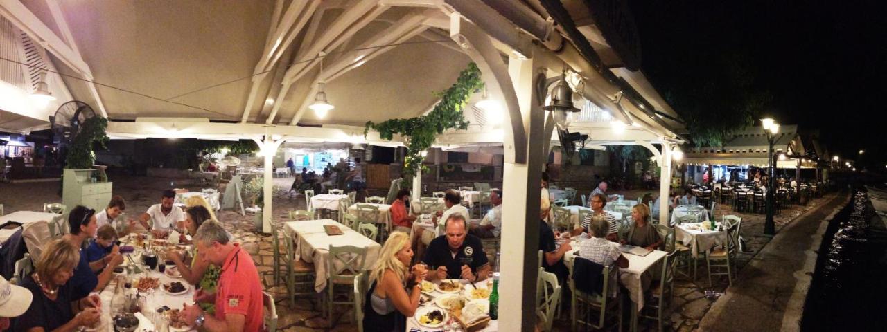 Steinturm Mit Dach-Terrasse Zwischen Fluss, Meer Und Gebirge- Spiti Pirgos Paralia Sergoulas Exterior foto